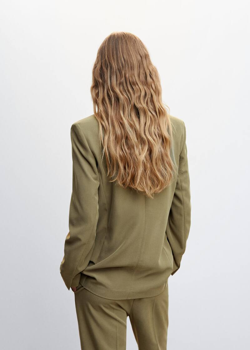 Jacken und blazer für Damen 2023 | Mango Deutschland | MANGO (DE)