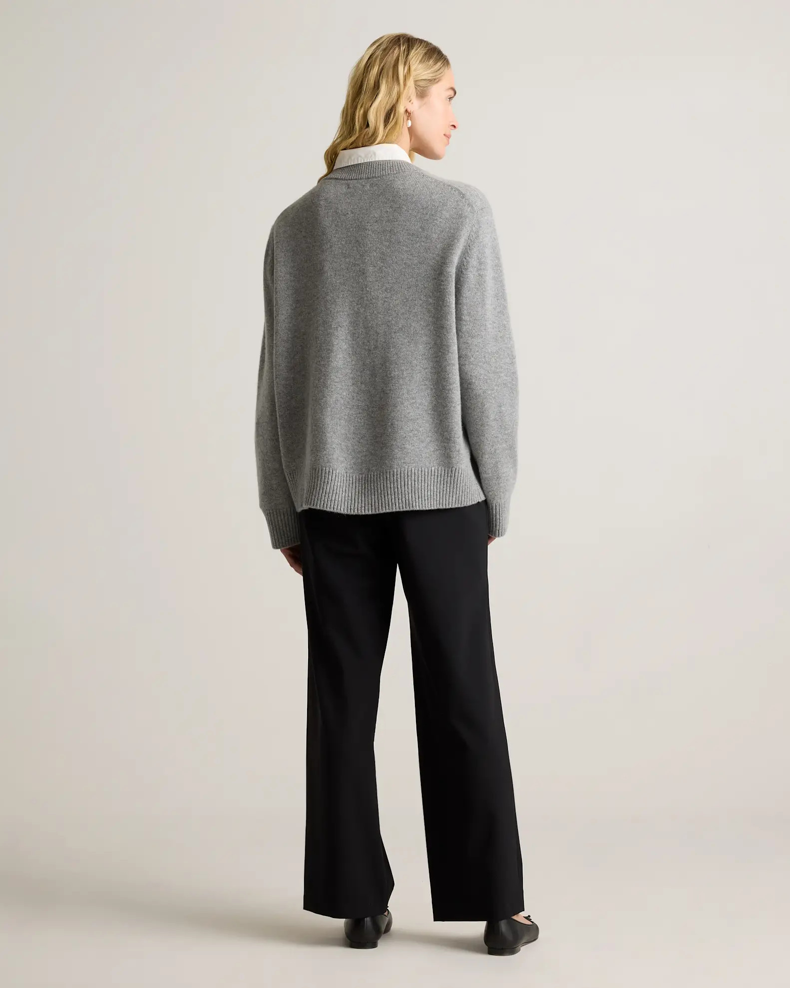 Mongolian Cashmere Oversized Crewneck Sweater in Heather Grey | Quince