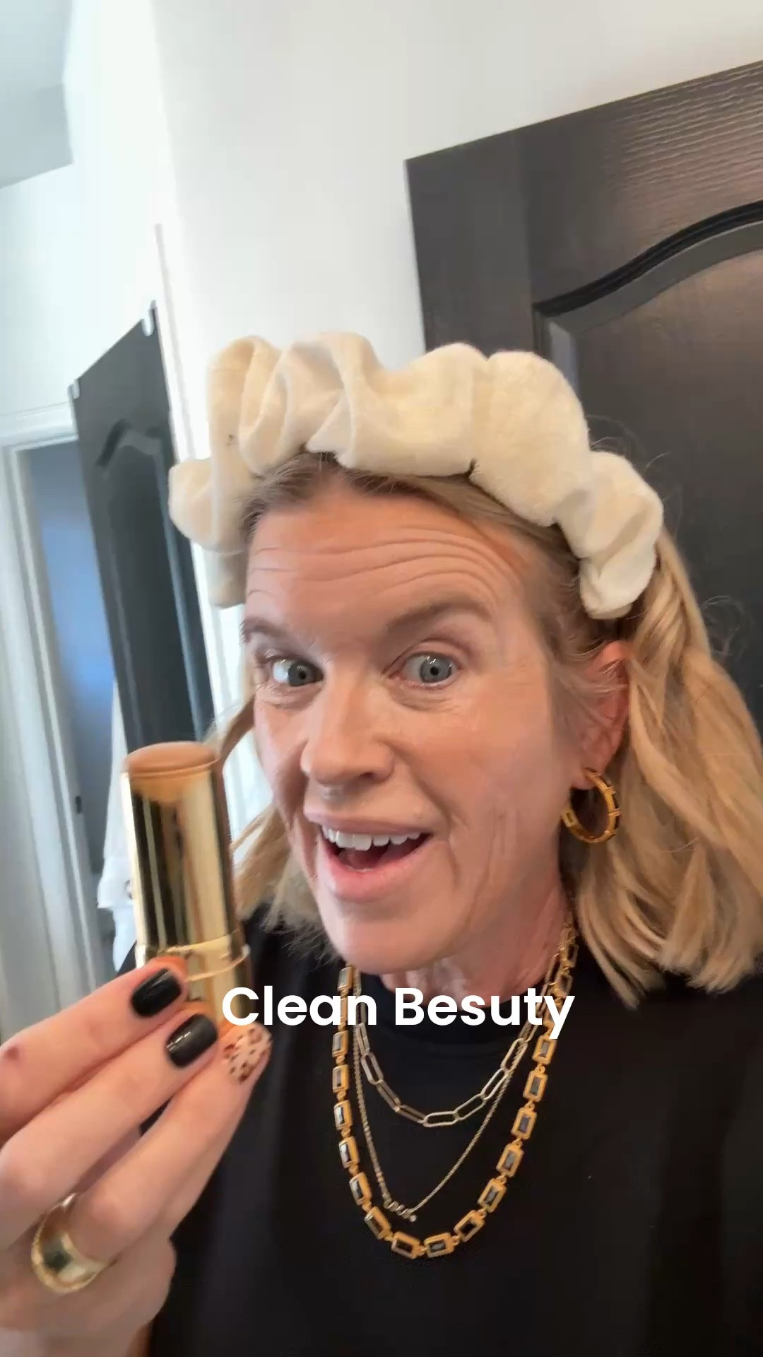 Merit Clean Beauty

Melanoma Facial cancer… and this make up does wonderers …

Clean beauty has been an important of this cancer & midlife journey..
It’s really important to read the ingredients on your beauty products …

My facial scar if you’ve followed be has been quiet an ordeal..it runs from my eye to my jaw…

🚨If you order from merit with my links below
Make sure ure to  use code LTKSAMPLE
For your free New perfume launch sample with order

Anyways… 
Here’s the make up 
That doesn’t settle into lines, helps cover my scar and you can feel good about using!

Merit- highlighter- concealer / highlighter stick
And balm pod
Love the merit cleanser brush 

Isla mascara in black

Westman Adler lipstick I English rose 

Prime Minister Prometics - forever lip stain  in blush

Thrive  eyebrow gel
& brown Eyeliner 

Puzzle 3 in one overachiever 
Tinted  moisturizer foundation 

A couple  of these I can’t link here but I do have them link on my blog