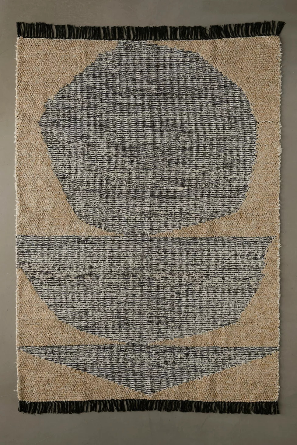 Emi Woven Rug | Urban Outfitters (US and RoW)