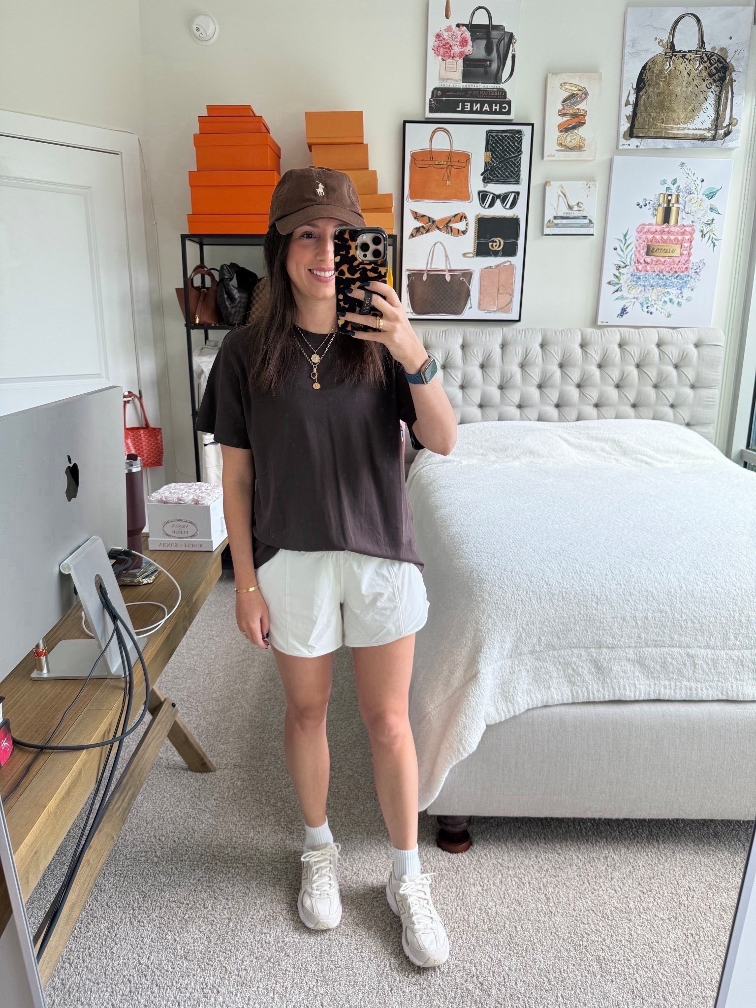 Lululemon all yours tee in espresso with Hotty hot shorts in bone



#LTKFindsUnder50 #LTKootd #LTKFindsUnder100