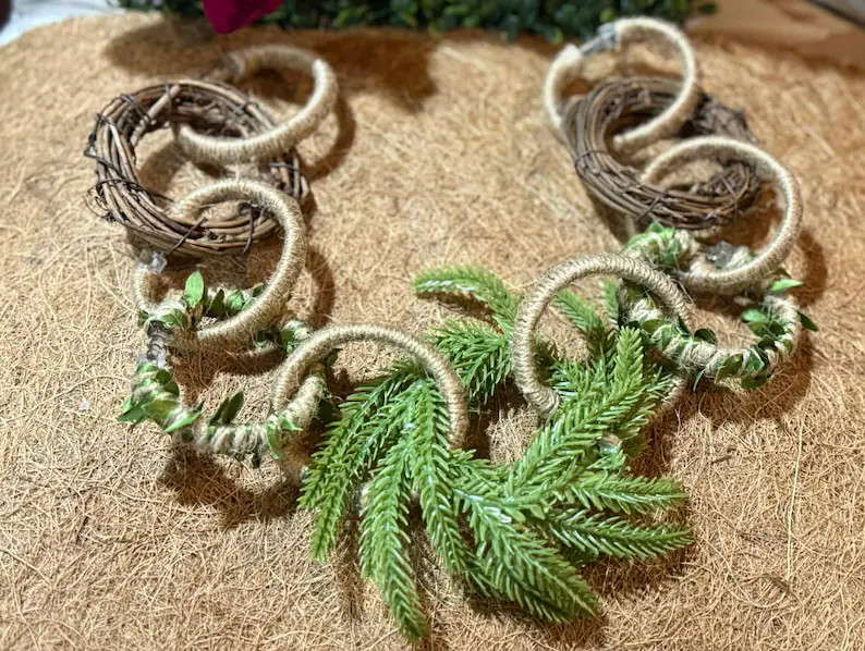 Crabby Grape Vine Climber - Etsy | Etsy (US)