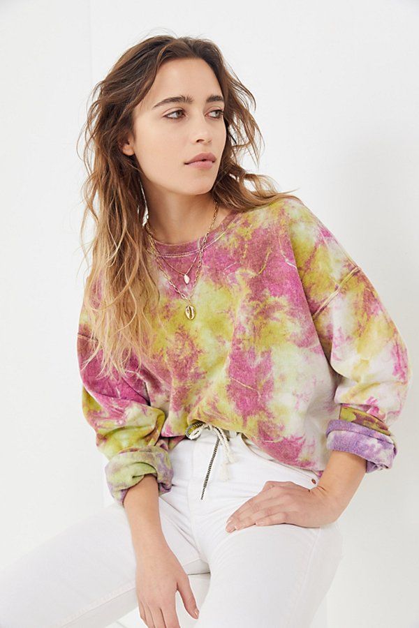 Urban Renewal Recycled Tie-Dye Crew Neck Sweatshirt - Green at Urban Outfitters | Urban Outfitters (US and RoW)