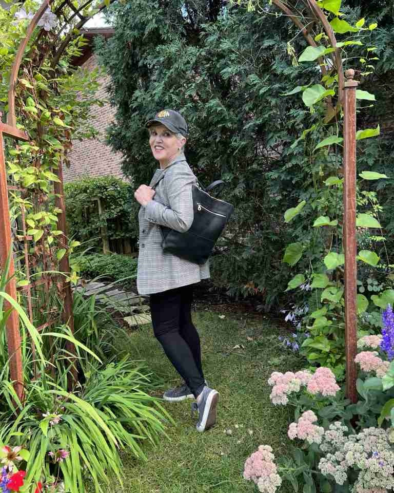 This is for you if you wonder how to style a plaid blazer!
It’s such a great basic for your fall/winter capsule wardrobe. Go casual with a graphic tee, @amazon pointe leggings, and grey @taos sneakers.

#LTKOver40 #LTKSeasonal #LTKFindsUnder50