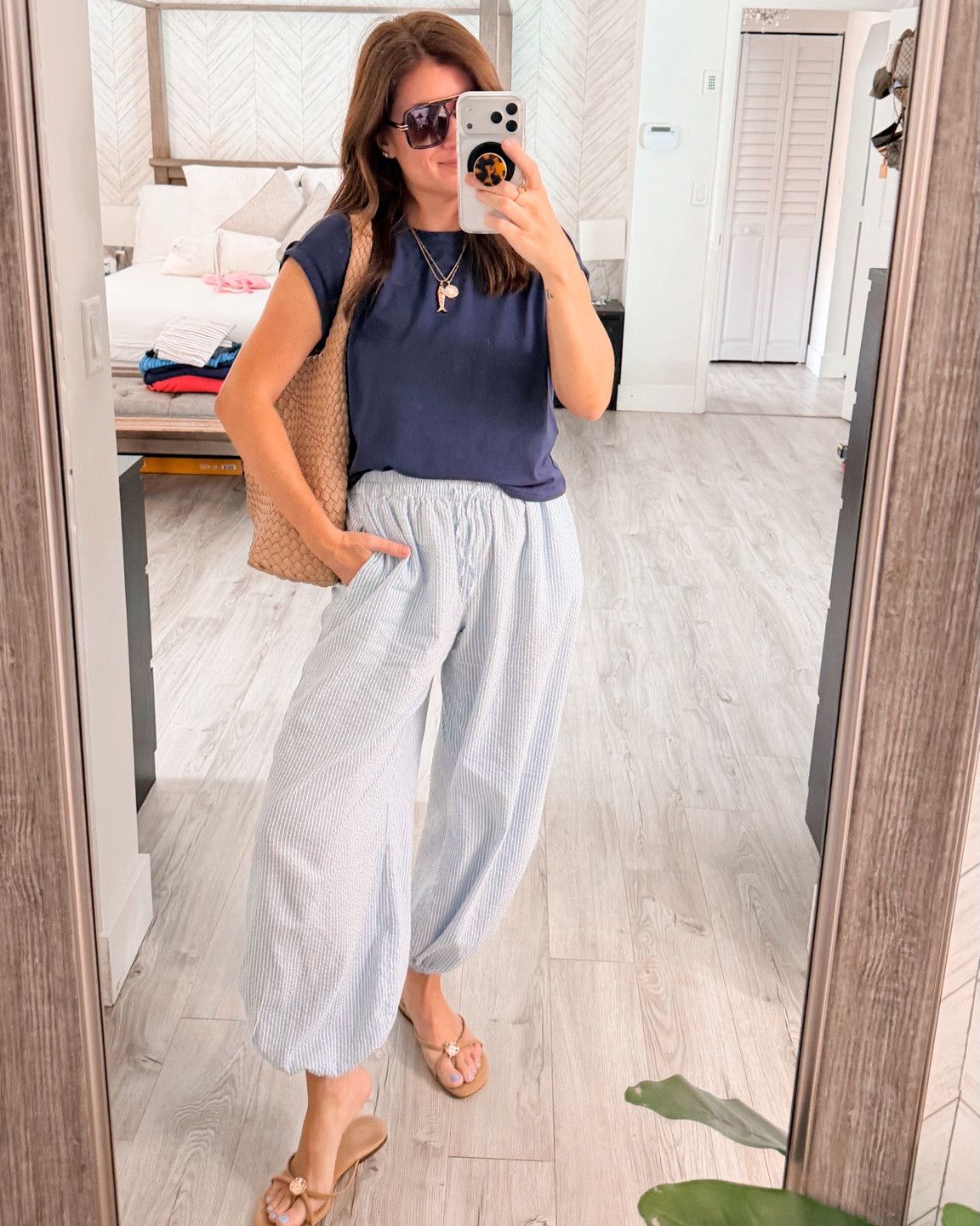 Today casual summer outfit! I’ve been loving all things balloon and harem pants! These seersucker ones from Aerie are 10/10
And I’m wearing a small!

#LTKSeasonal #LTKOver40