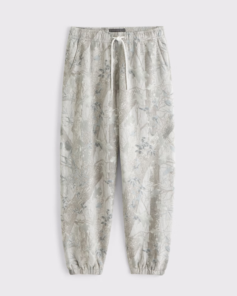 Men's Essential Baggy Cinched Sweatpant | Men's Bottoms | Abercrombie.com | Abercrombie & Fitch (US)