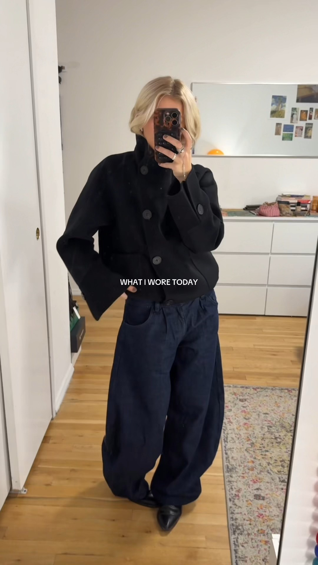 Coat: Sezane
Jeans: Zara ref 9632/260
Boots: Abercrombie 