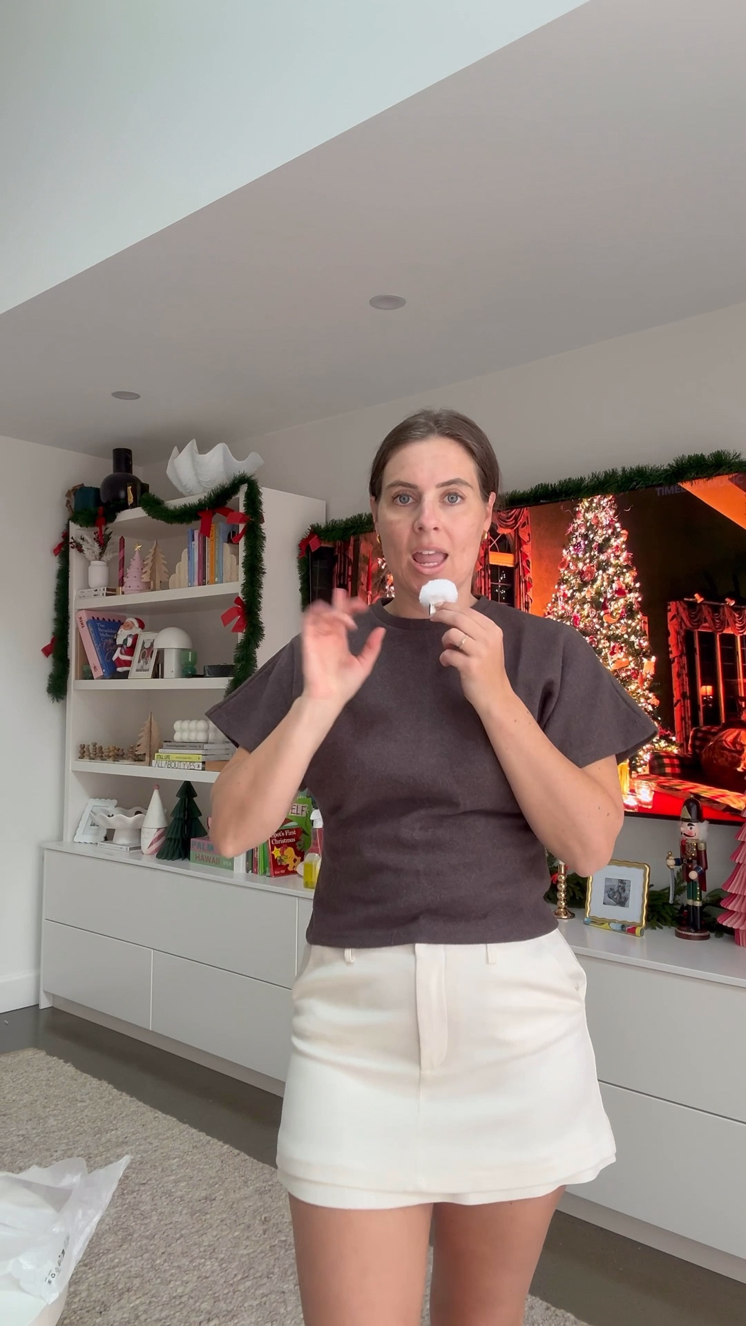 This cinched tee is perfection. And it comes in 4 colours. I am wearing a 10
(Cinched Tshirt, gathered tee, fitted tshirt , ribbed tshirt, workwear, corporate outfit, work style, structured top, chocolate brown tshirt, smart casual outfit, wardrobe essential)  #LTKxDavidJones

#LTKsummer #LTKaustralia #LTKsale