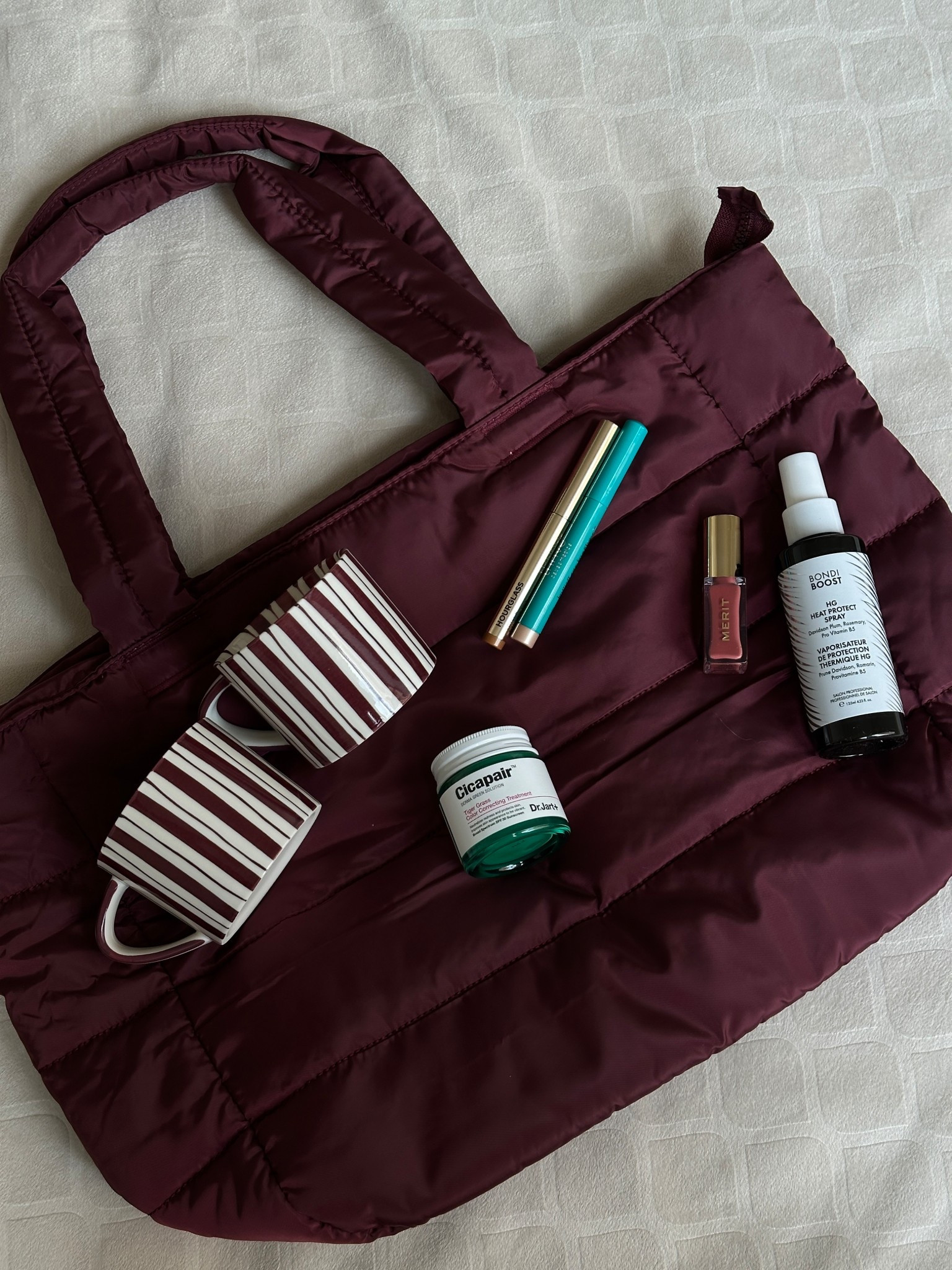 Gym tote - SPLITS59
Mugs - Noon & Moon