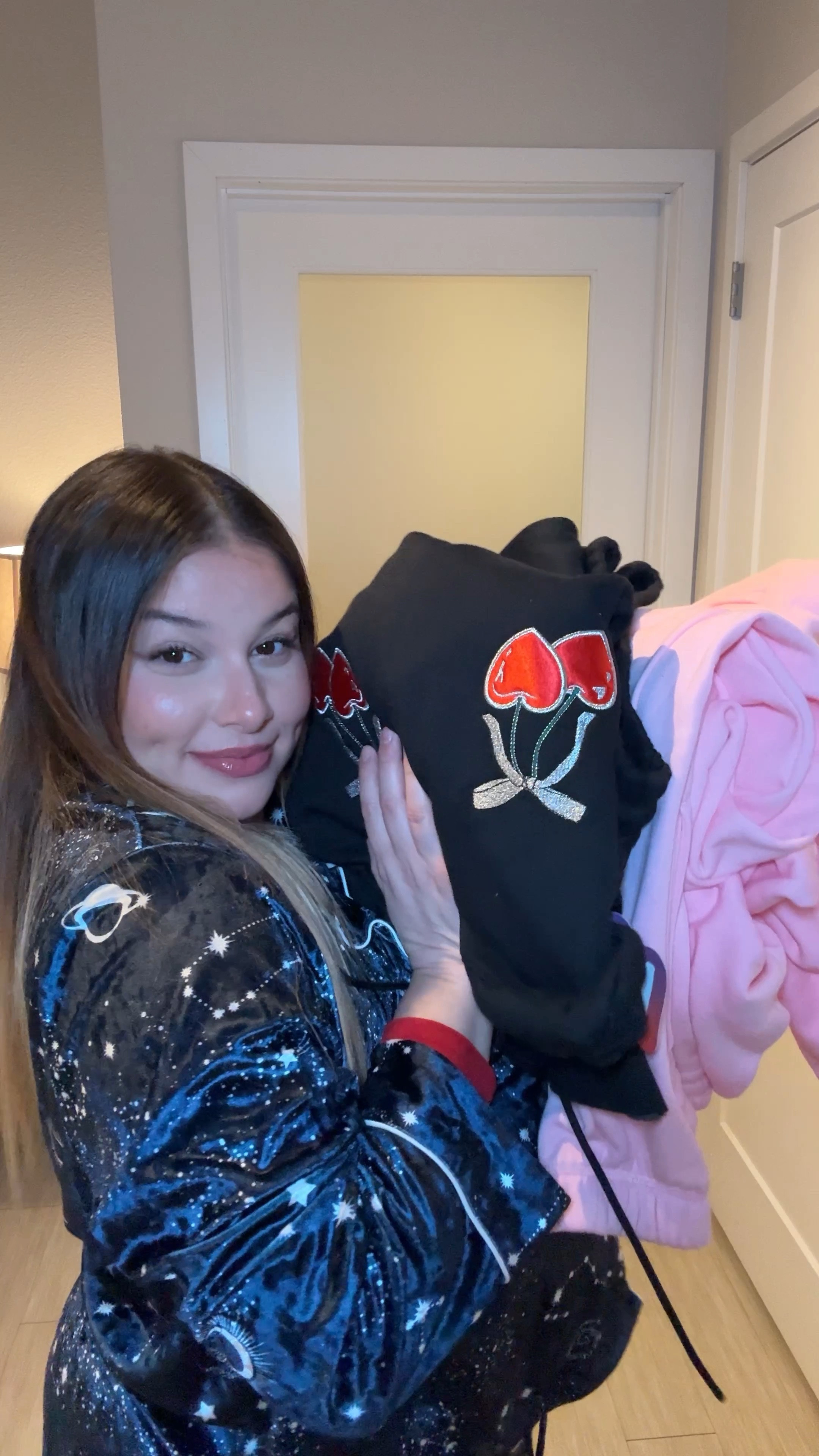 YITTY TRY ON HAUL 🩷 
pJs: 1X 
pink hoodie: 1X 
pink sweatpants: 1X 
black cherry hoodie: 2X
black sweatpants: 1X 
bodysuit: XL/XXL 
shoes: 7 & 1/2 

#LTKPlusSize #LTKSeasonal #LTKStyleTip