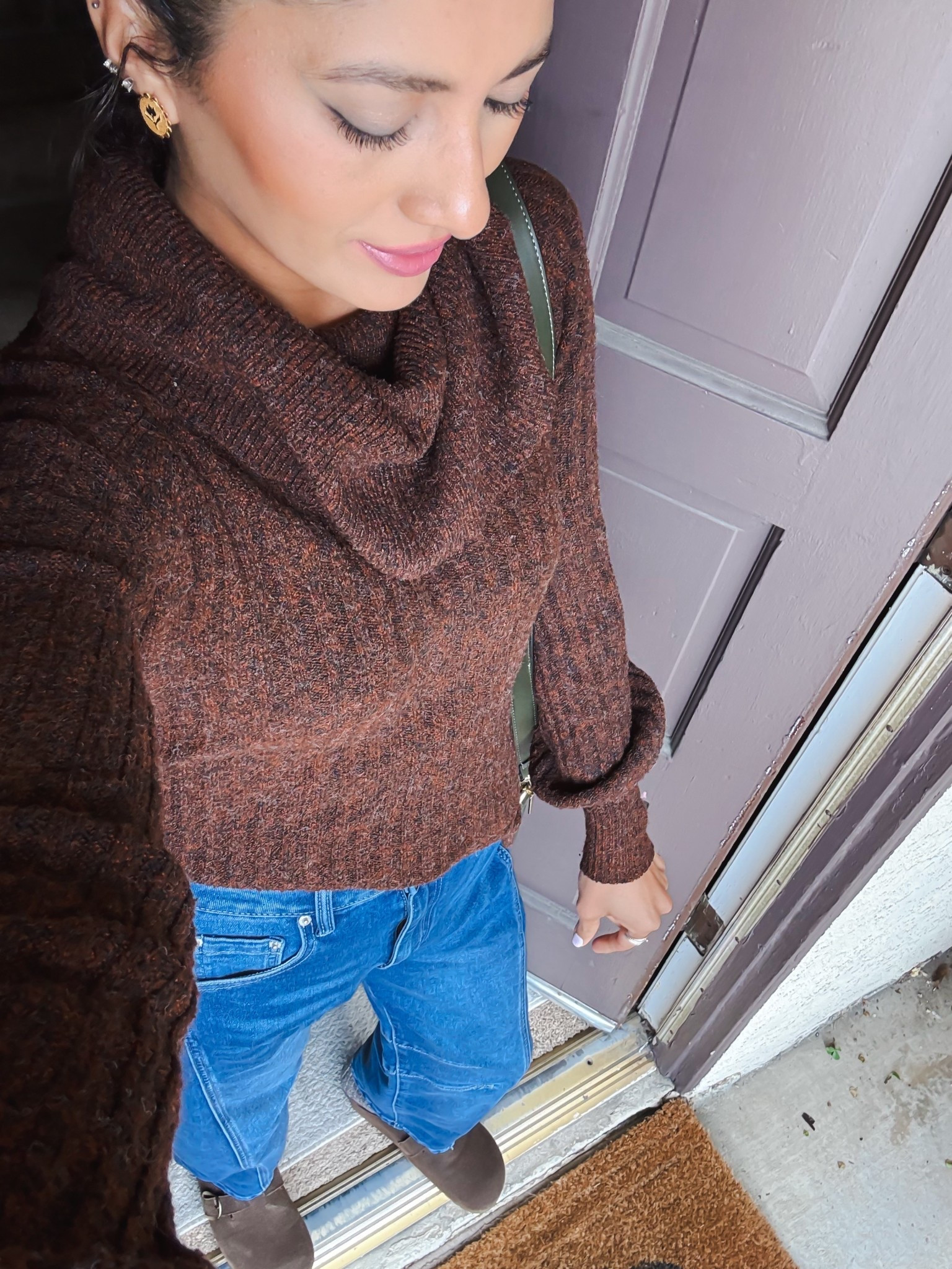 Effortless everyday OOTD 🤍 Styling my trending barrel jeans with a cozy sweater and comfortable clogs for that chic-casual mom look. Finished with my Tote & Carry bag—the perfect roomy, stylish bag for errands, school drop-offs, coffee runs, and busy days. This outfit is comfy, flattering, and right on trend for everyday wear. Easy to dress up or down and perfect for a relaxed yet polished vibe.



barrel jeans outfit, barrel leg jeans, trending denim 2026, fall denim trends, casual chic outfit, everyday mom outfit, cozy sweater outfit, oversized sweater look, neutral outfit ideas, clogs outfit, comfortable clogs, clog shoes trend, tote bag outfit, tote & carry bag, mom style outfit, effortless ootd, casual everyday wear, elevated basics, relaxed fit denim, modern mom fashion, street style casual, capsule wardrobe staples, comfy chic outfit, errands outfit ideas, coffee run outfit

#LTKWorkwear #LTKootd #LTKmomlife