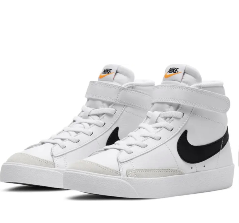 Gahhh who doesn’t love a Nike high top 

#LTKshoecrush #LTKFind #LTKxNSale