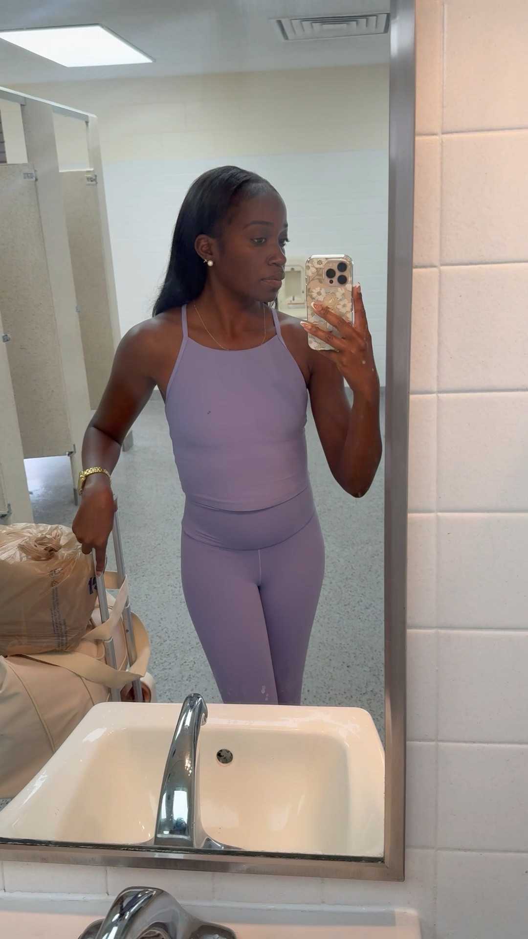 Me and old navy activewear go together real bad! I have so many activewear items from them I’m obsessed at this point! Perfect and comfortable for traveling!! On sale for 50% off!! 

#LTKActive #LTKTravel #LTKSaleAlert