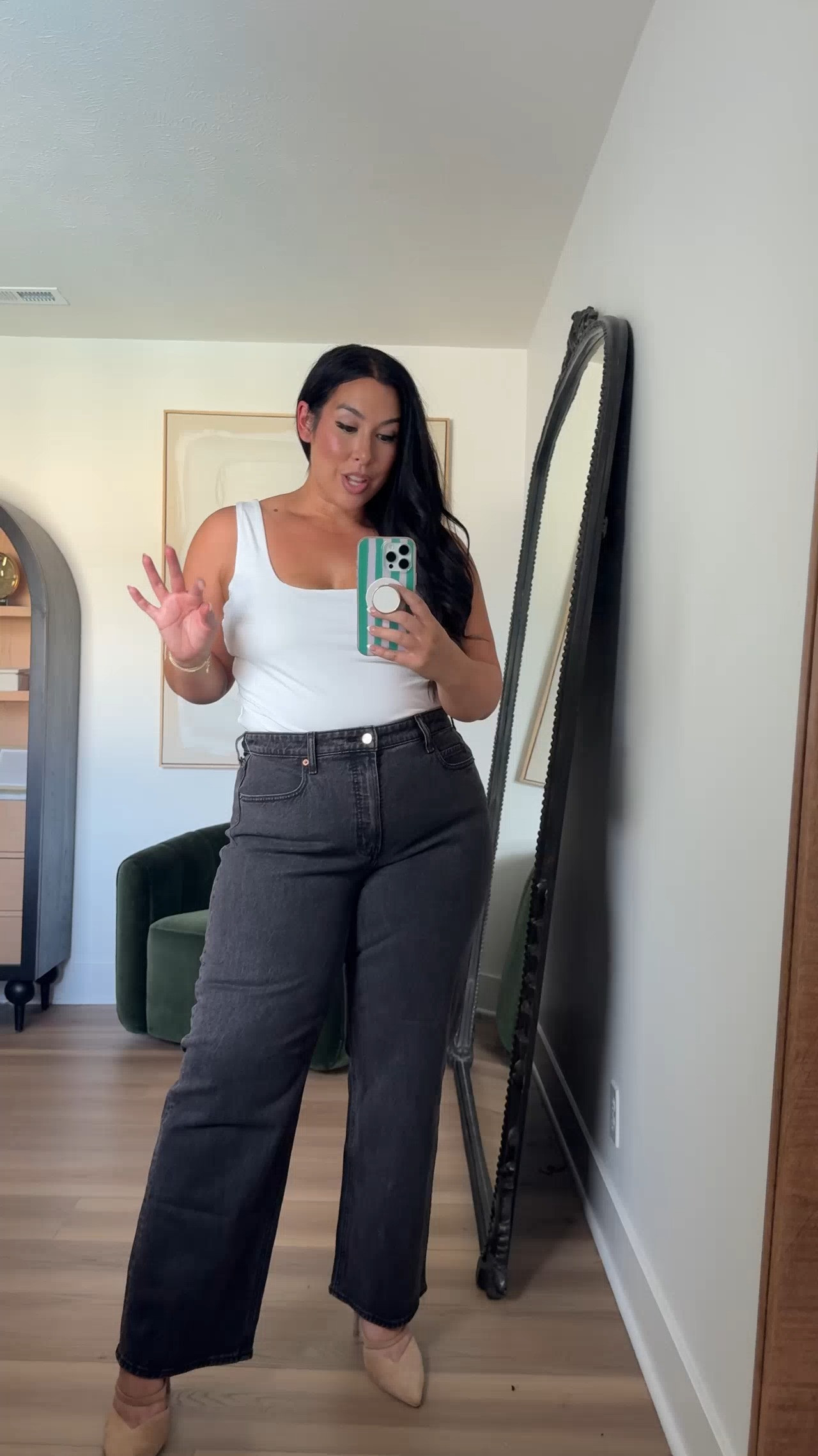 If you want a more subtle barrel jean, these are so good! 

Tank: XL
Jeans: 16

Fall outfit ideas, barrel leg jeans, affordable denim, affordable fall outfits, mid size outfit ideas

#LTKootd #LTKMidsize #LTKSeasonal