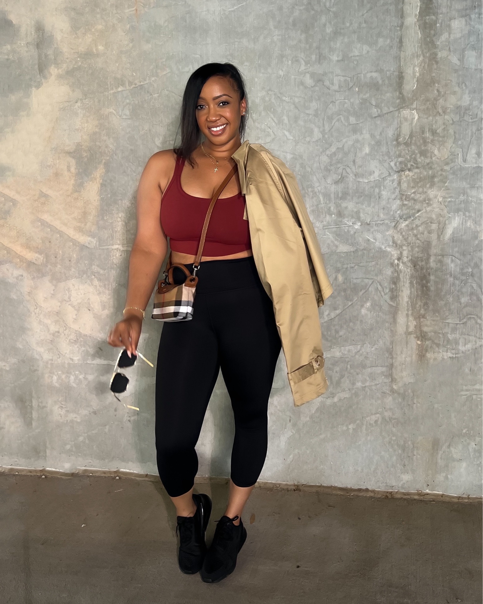 @keke ‘s collab with @fabletics does not disappoint! This cropped trench is all I need to take me into Fall. Paired with this spice colored sports bra for medium impact activities and these always high quality black capri leggings and it’s the perfect stylish fit! All come in multiple colors too! I’m wearing a Large in everything and they run TTS. #FableticsPartner 

Be sure to check out http://fabletics.com/MoveInFabletics to access VIP Membership!