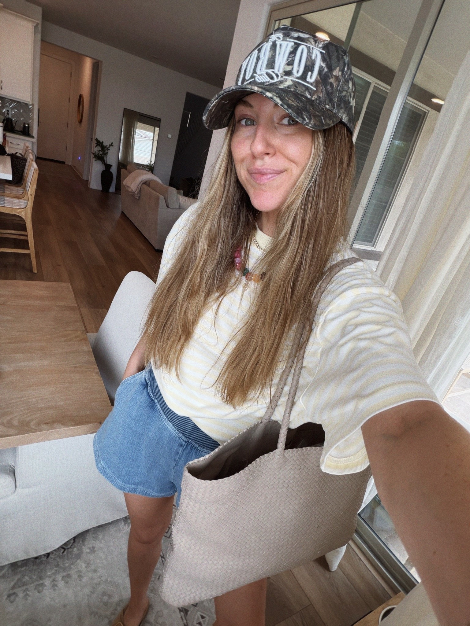 Cute and comfy outfit! Wearing smalls

#LTKootd #LTKmomlife