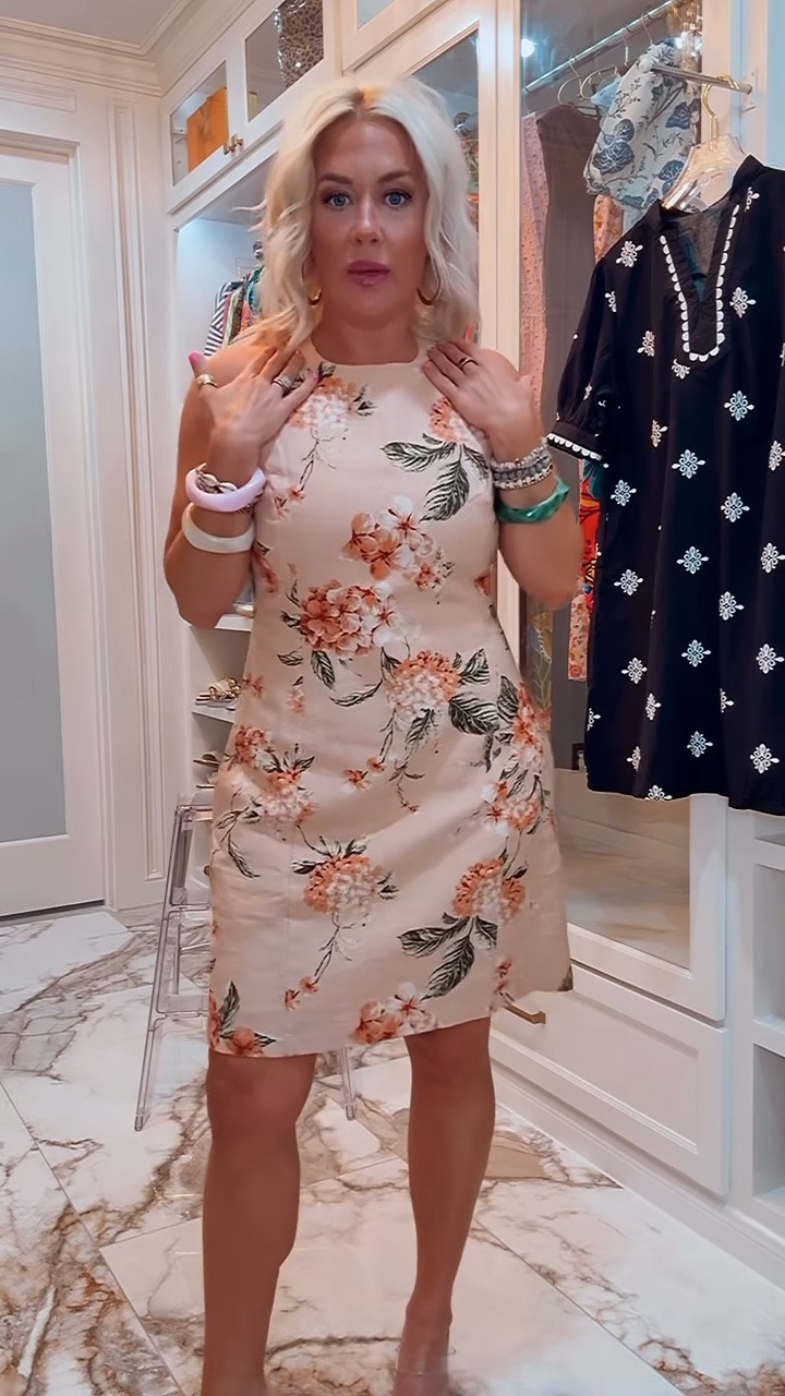 This dress looks so expensive and I love the fit! Great for all summer events - size 6

#LTKootd