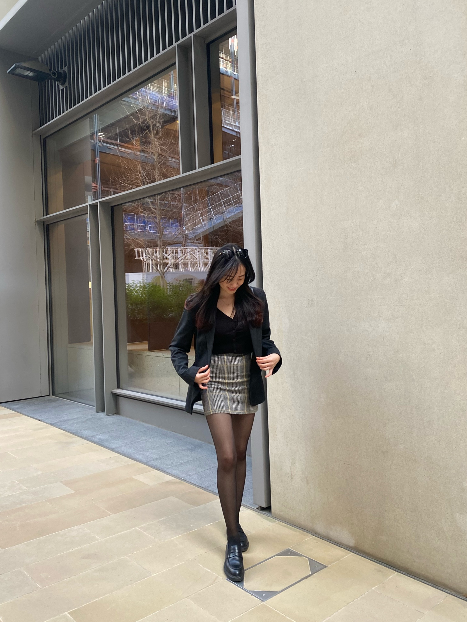 Monochromatic & classy fall look 🤍

A combination of blazer, tanktop and mini skirt is the best! 

Linking below exact & similar items! 



#LTKGiftGuide #LTKfindsunder50 #LTKeurope