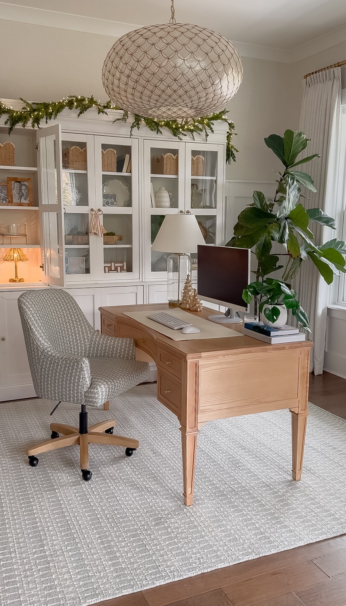 Our office has come together so beautifully! Our new rug @wayfair completed the look! Every product has extensive positive customer reviews!
#ad #wayfair #wayfairpartner