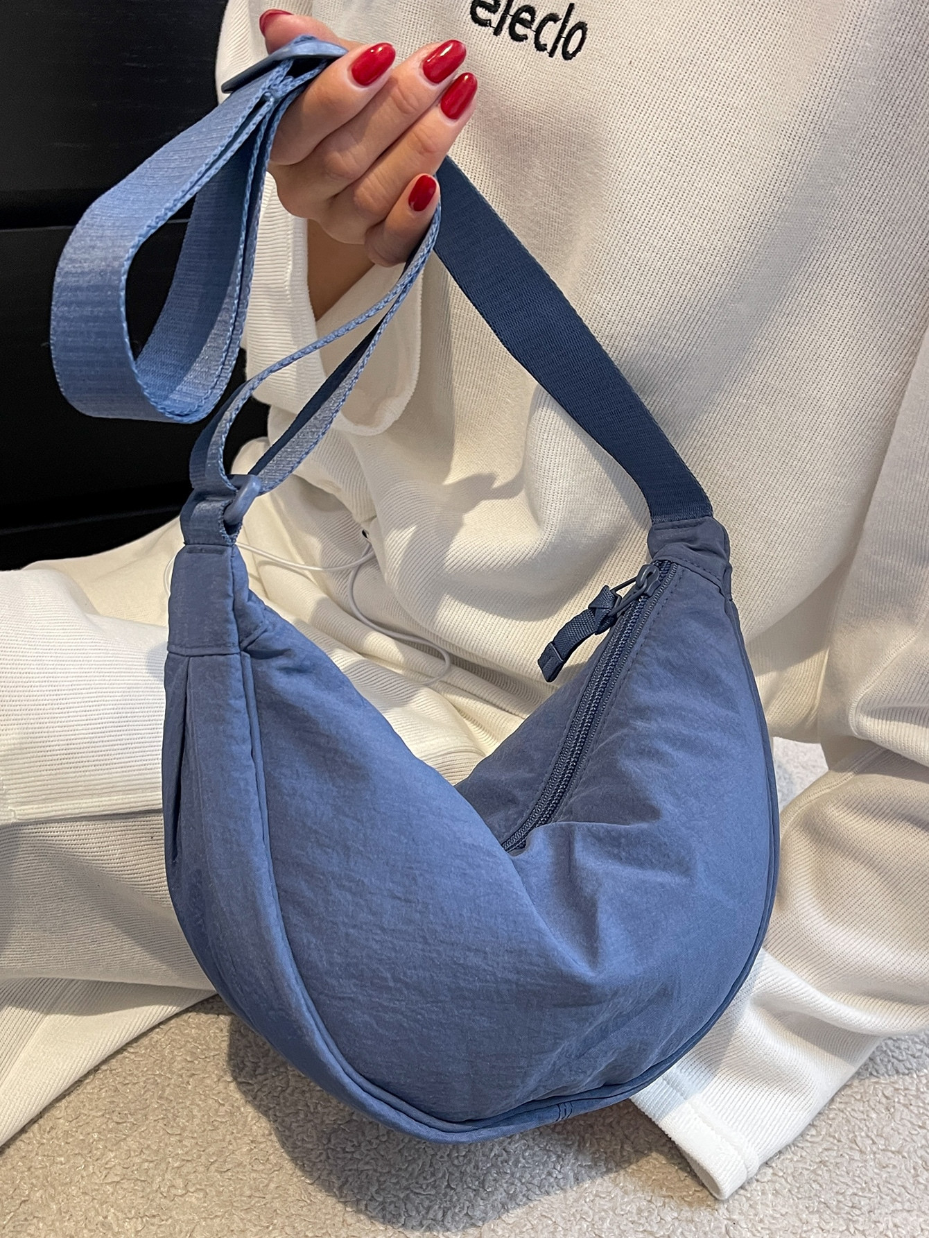 Portable,Waterproof,Classic,Casual,Lightweight Stylish Round Shoulder Bag - Solid Color Crossbody... | SHEIN