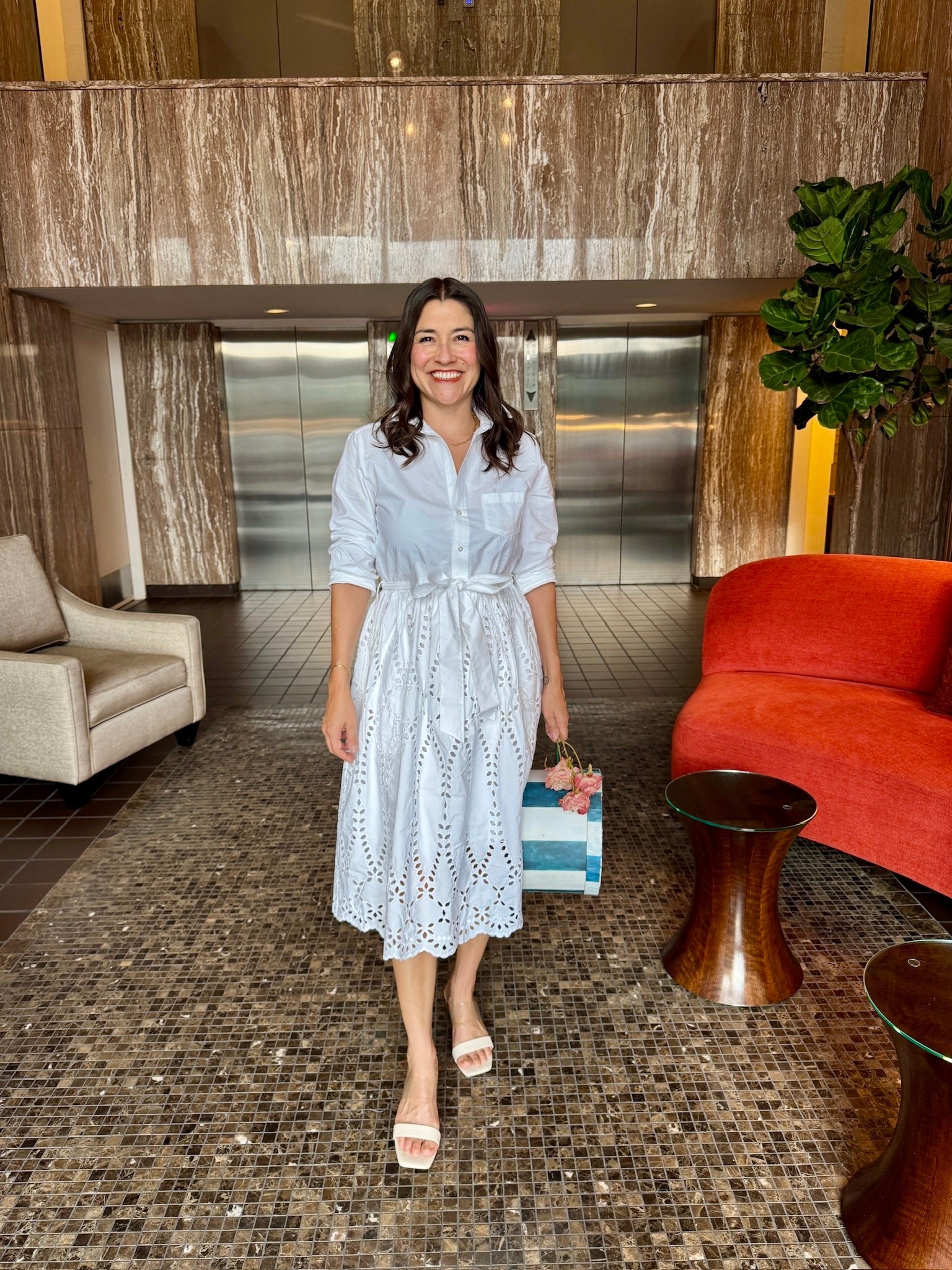 Fall favorites from Frank and Eileen: white eyelet midi dress. This dress is super comfortable and nips in at the waist for a flattering fit. It’s made from a crisp, thick cotton that will never get linty! You don’t find this that often. And, did I mention it has pockets?!
#FrankandEileenPartner #WearLoveRepeat @FrankandEileen


#LTKWorkwear #LTKSeasonal #LTKOver40