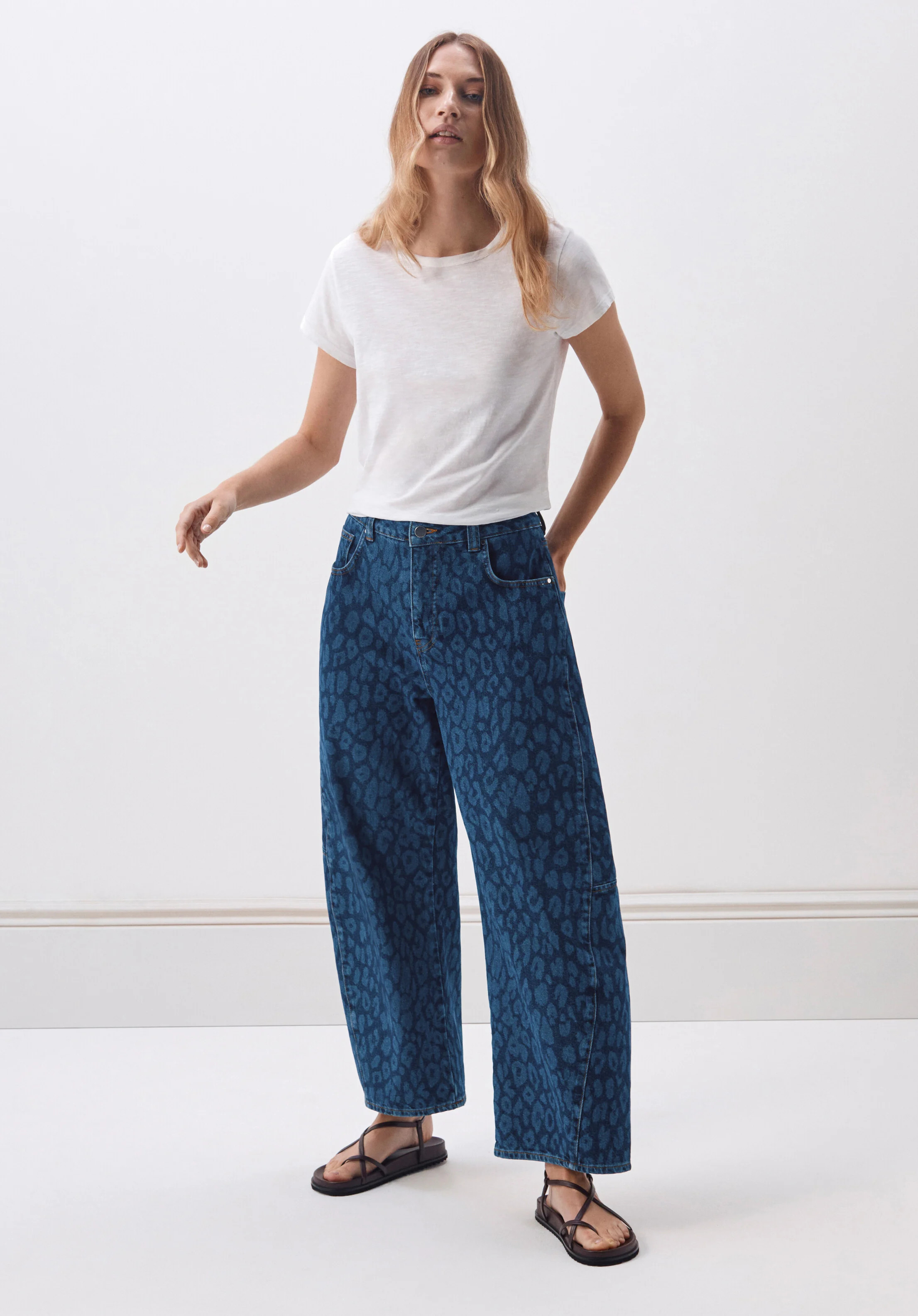 Cropped Bree Horseshoe Barrel Leg Jeans | Hush UK