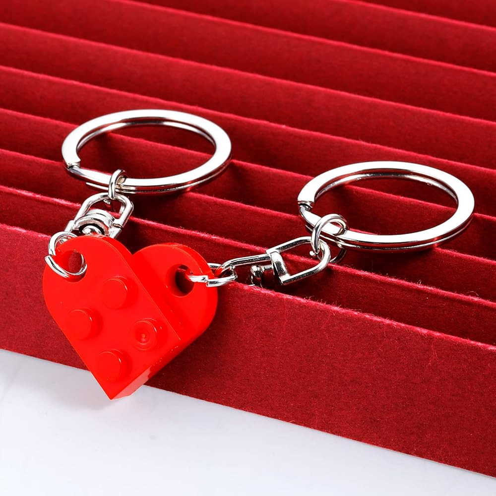 VANLOVEMAC Couples Matching Stuff Gifts for Boyfriend Girlfriend Valentine's Day Gifts for Couple... | Amazon (US)