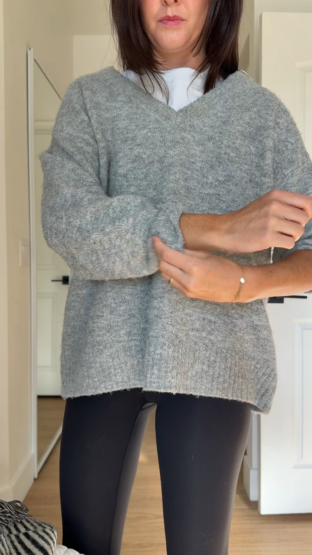 I’m 5’7” wearing a size XS in the tee and sweater! Size 4 in the leggings! 

#LTKSpringSale #LTKSeasonal #LTKootd