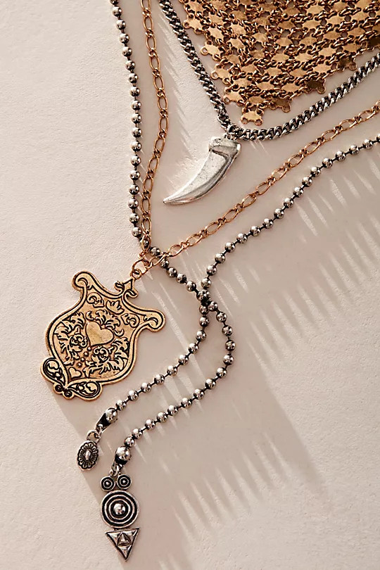 Sage Extreme Layer Necklace | Layering Necklace Layering Necklace Stack Jewelry Fall Fashion 2024 | Free People (Global - UK&FR Excluded)