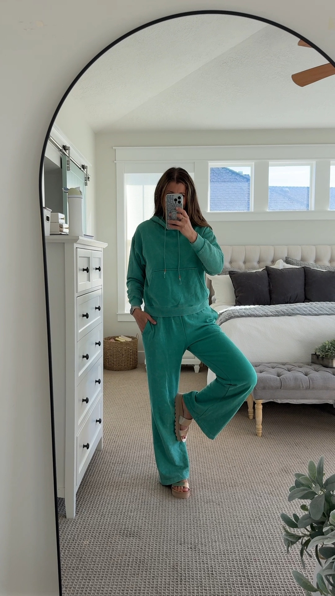 Lightweight set in the cutest colors!!! Love everything about this one especially the price. Wearing a small in top and bottom.

#LTKgrwm #LTKootd #LTKmomlife
