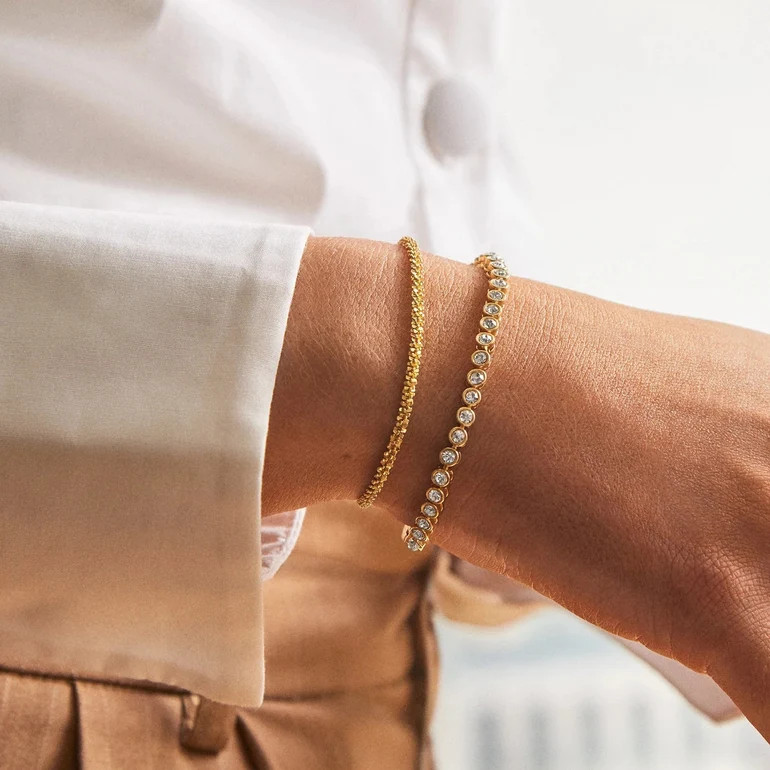 Amalie Tennis Bracelet - Round Bezel | BaubleBar