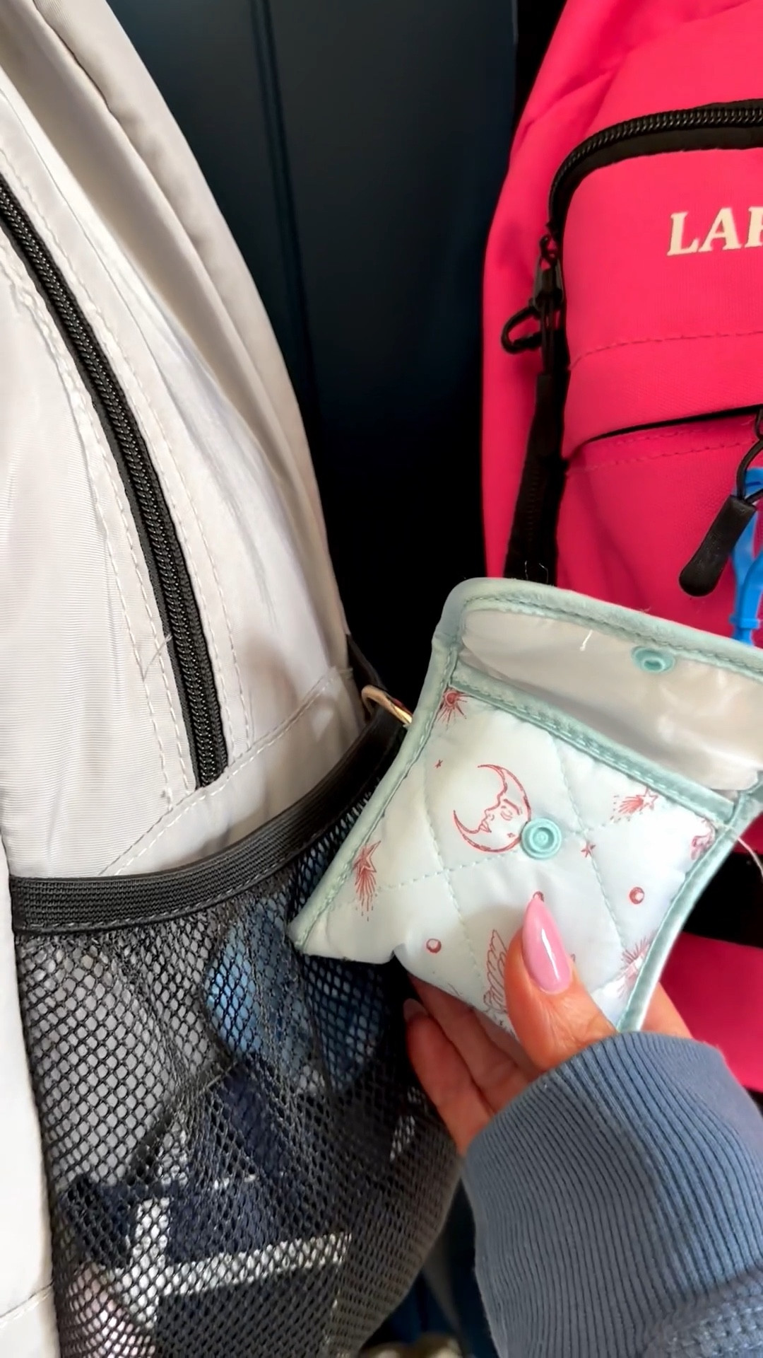 earbud keychain holder 

#LTKKids #LTKmomlife #LTKTravel