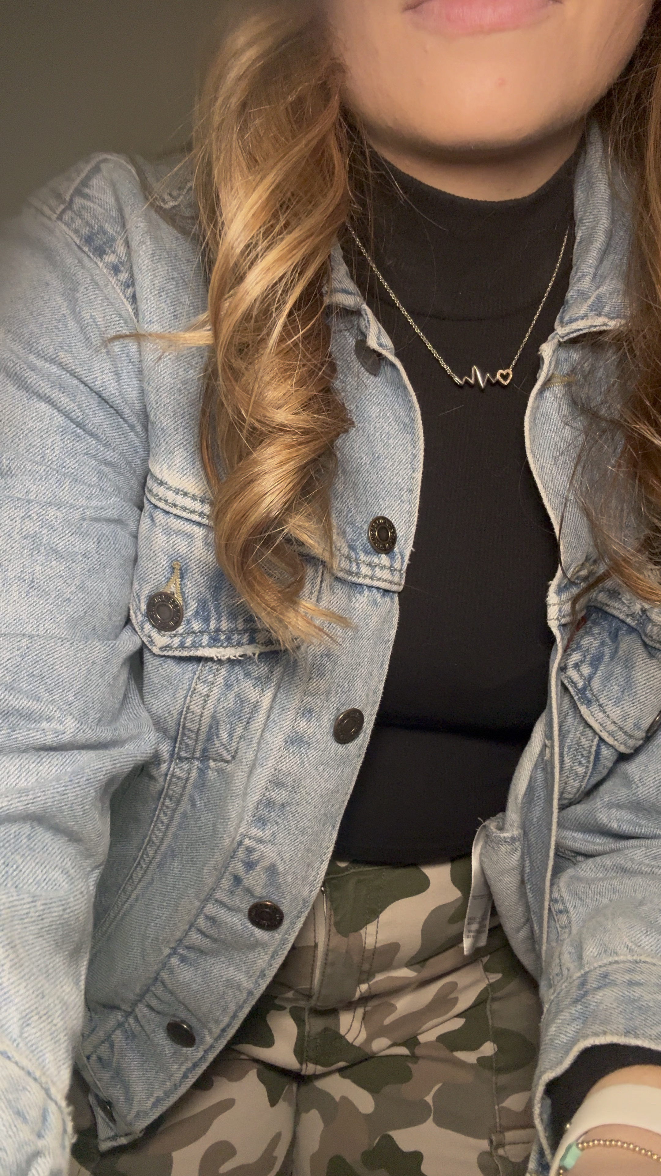 Outfit of the day to run errands! 

#LTKSeasonal #LTKSaleAlert #LTKFindsUnder50