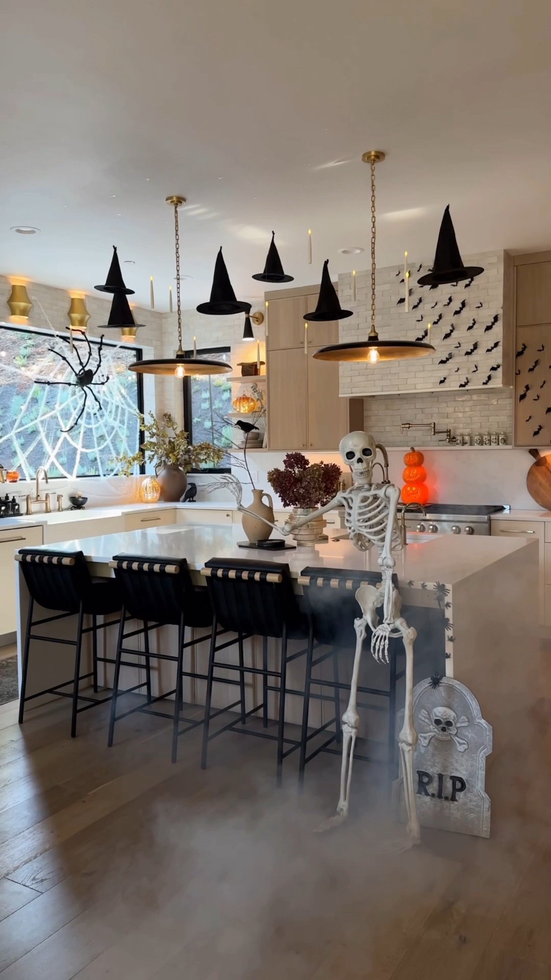 Halloween decor

#LTKSaleAlert #LTKSeasonal #LTKHome