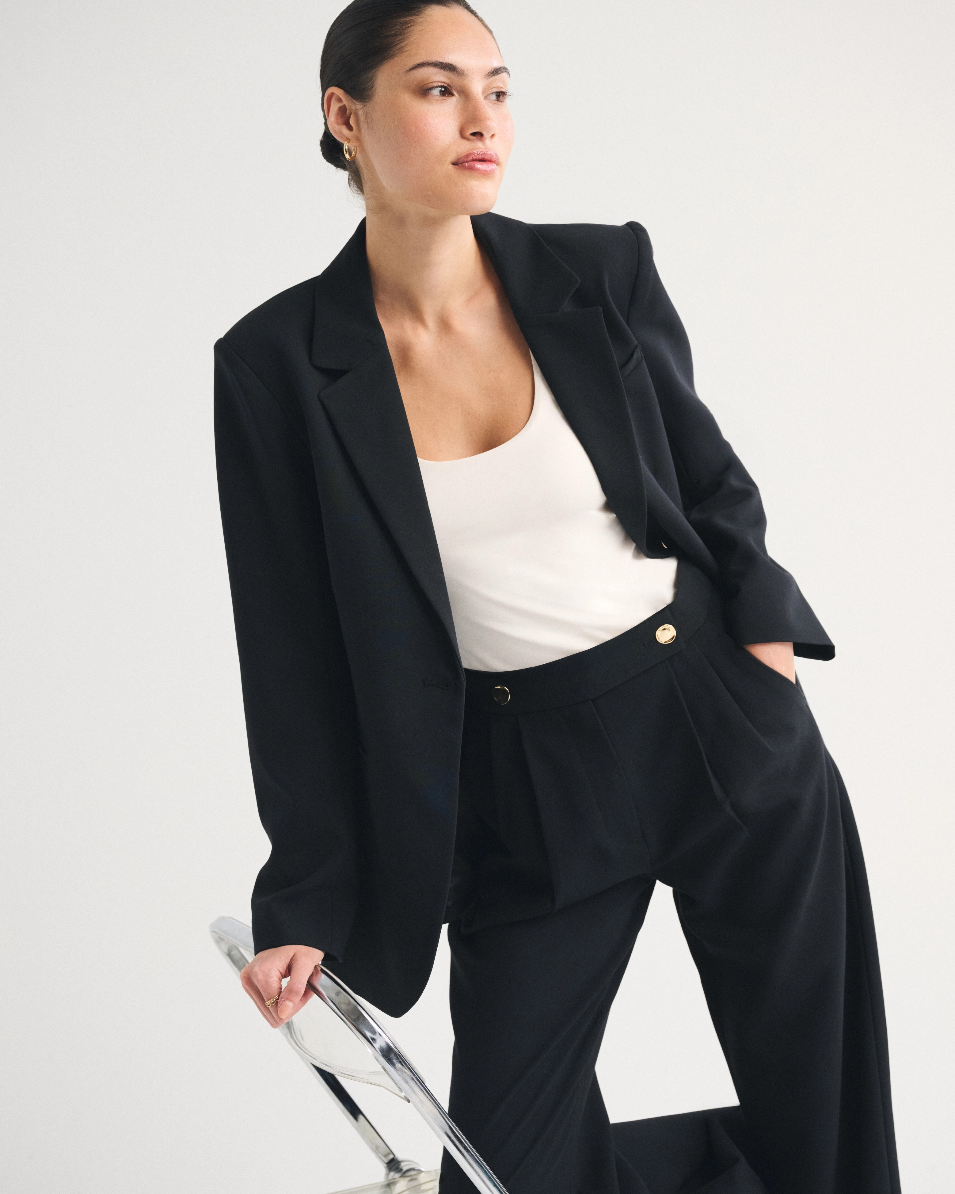 Nipped Waist Suiting Blazer | Abercrombie & Fitch (US)