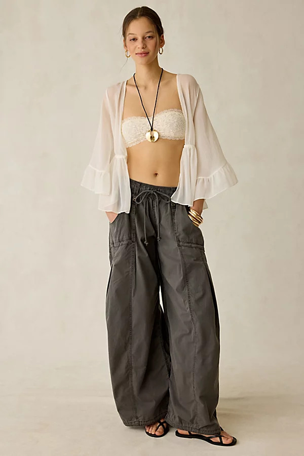 BDG Sunridge Mid-Rise Cargo Balloon Pants | Urban Outfitters (US and RoW)