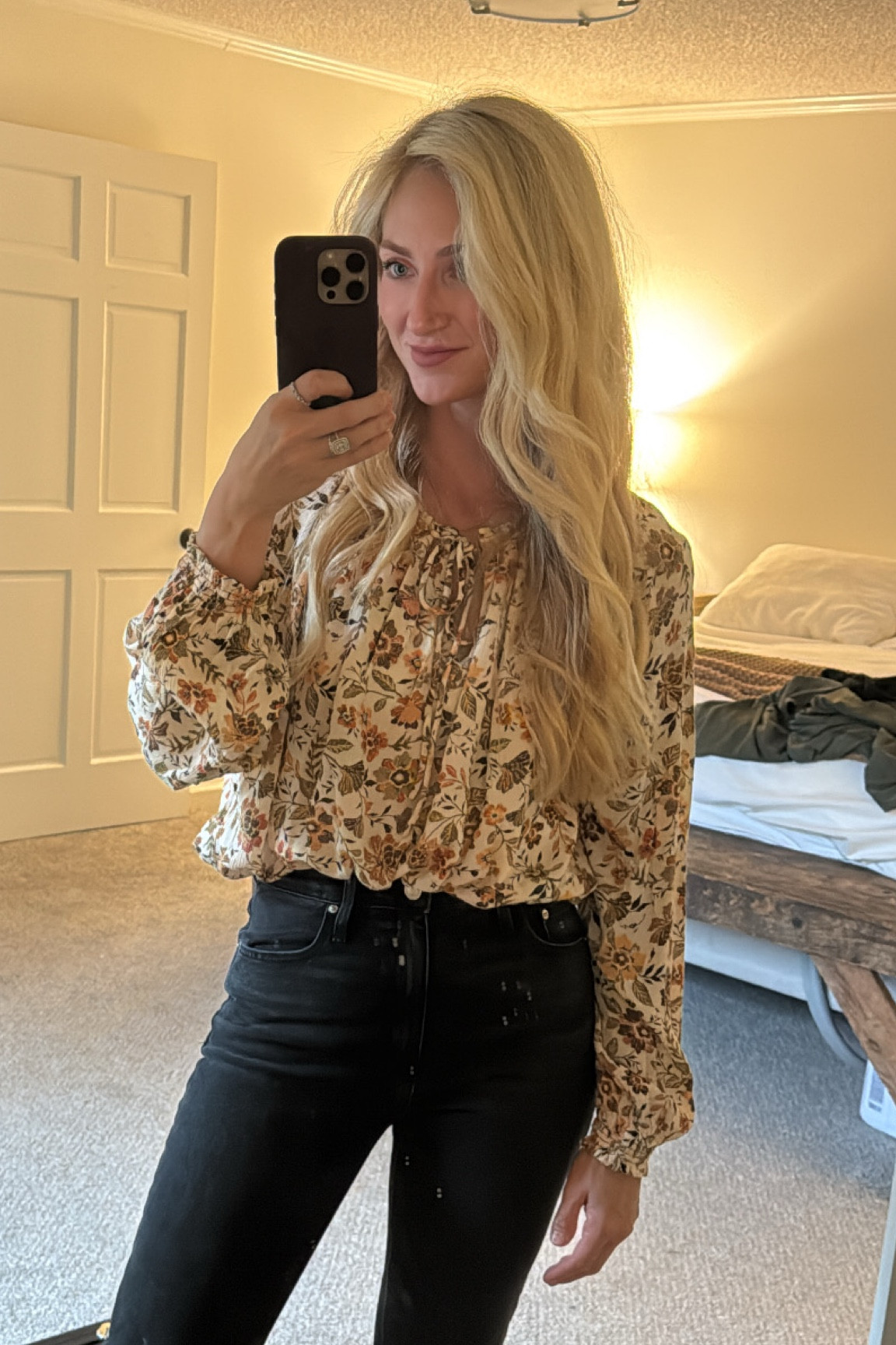 Love this top for fall! Super transitional and cute. 

#LTKFindsUnder100 #LTKSaleAlert