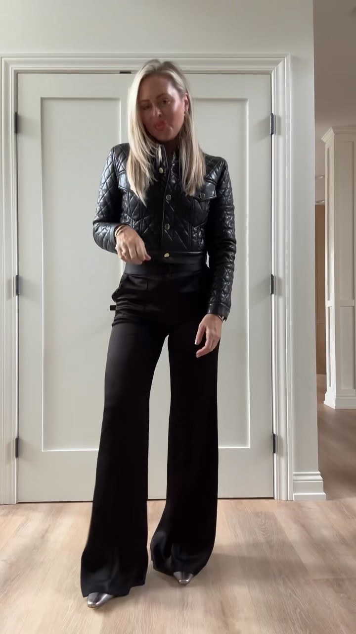 Neiman Marcus is coming in strong for the holiday season 🤍✨
Take up to $500 off your regular-price purchase using code THANKFUL — including beauty + fragrance! Such a great chance to scoop up those elevated gifts or grab a special moment for yourself. 🎁✨

Find all the picks on my LTK 🤍

@NeimanMarcus #NeimanMarcus #NeimanMarcusPartner
11/24–11/29 | Code: THANKFUL

Holiday party. Holiday outfit. 

#LTKGiftGuide #LTKCyberWeek #LTKHoliday