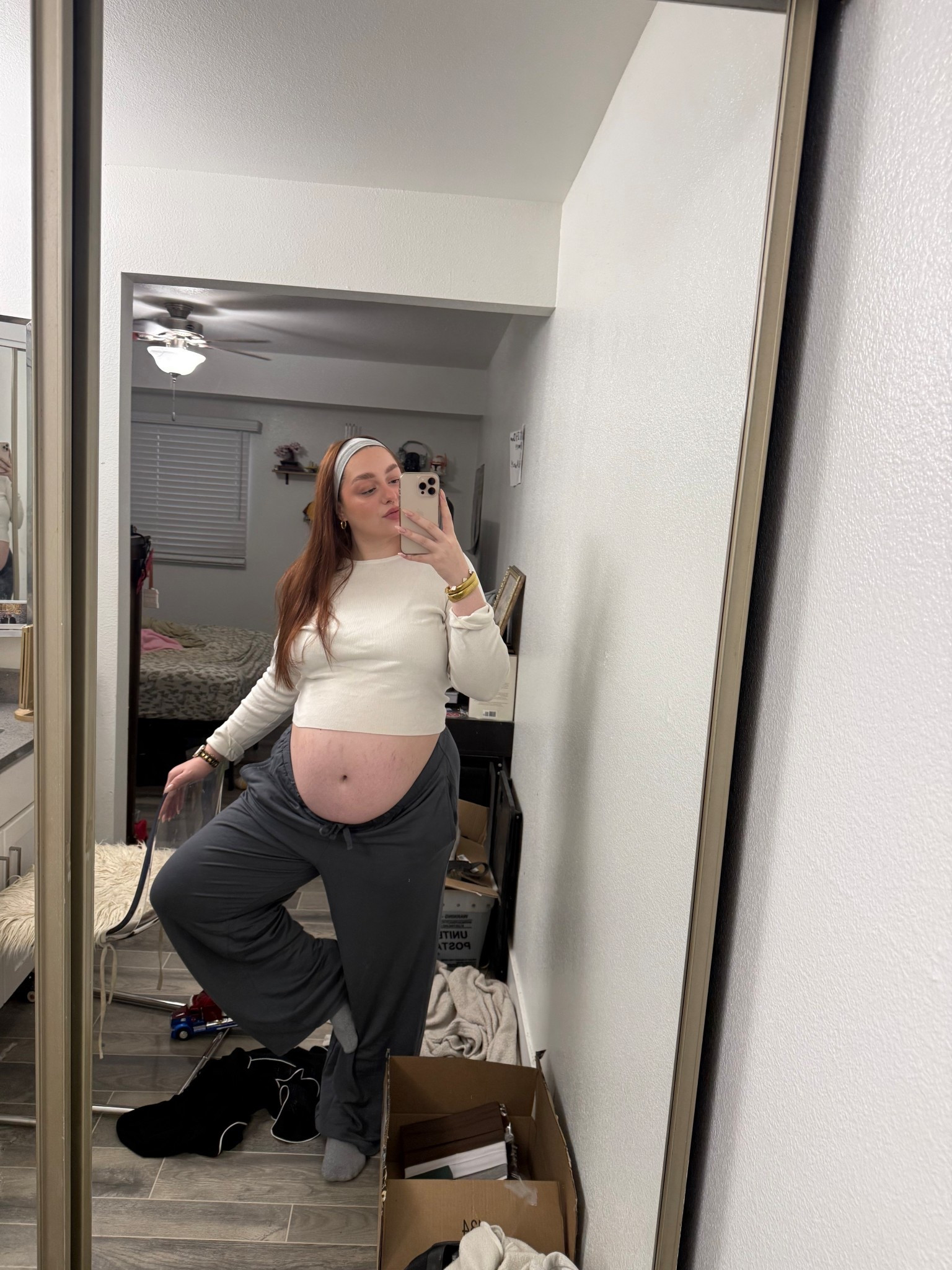 Still living in the Christmas chaotic mess, but these pants are seriously the SOFTEST thing I’ve ever felt in my life, & under $30! 

#LTKMidsize #LTKFindsUnder50 #LTKBump