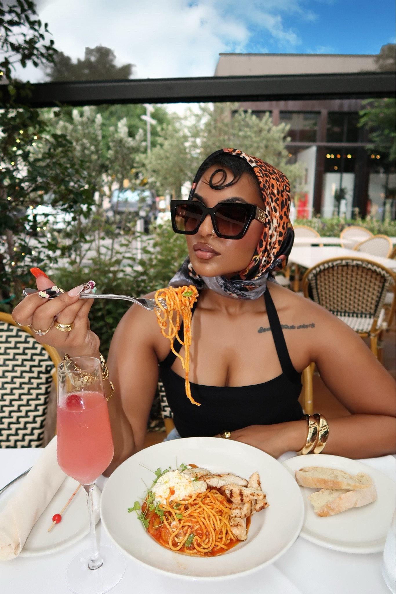 Fake European summer look

#LTKMidsize #LTKStyleTip #LTKFindsUnder100