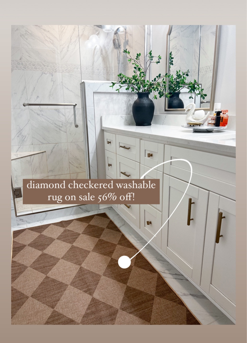  Checkered washable rug on major sale! 

#LTKhome #LTKstyletip #LTKsalealert