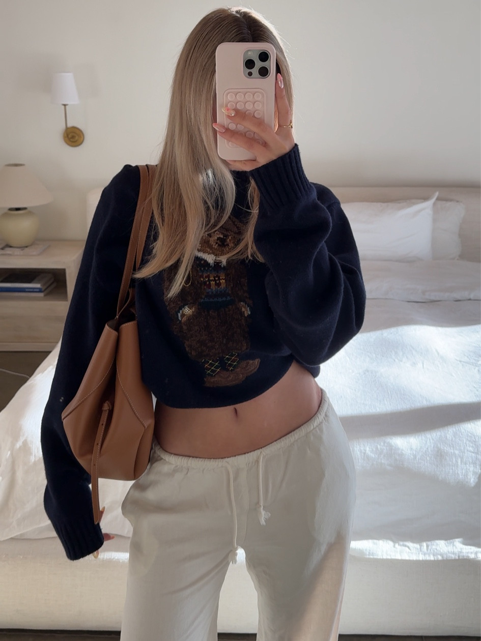 Ralph Lauren bear sweater fit🧸

#LTKStyleTip #LTKFindsUnder100 #LTKItBag