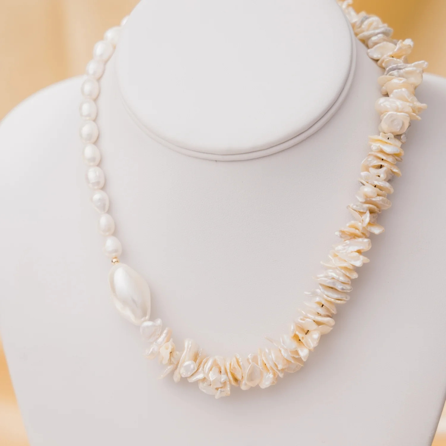 Mother of Pearlfection Necklace | Taudrey