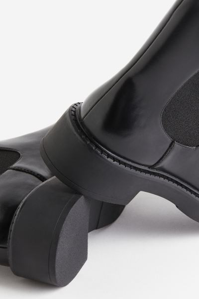 Knee-high boots | H&M (UK, MY, IN, SG, PH, TW, HK)