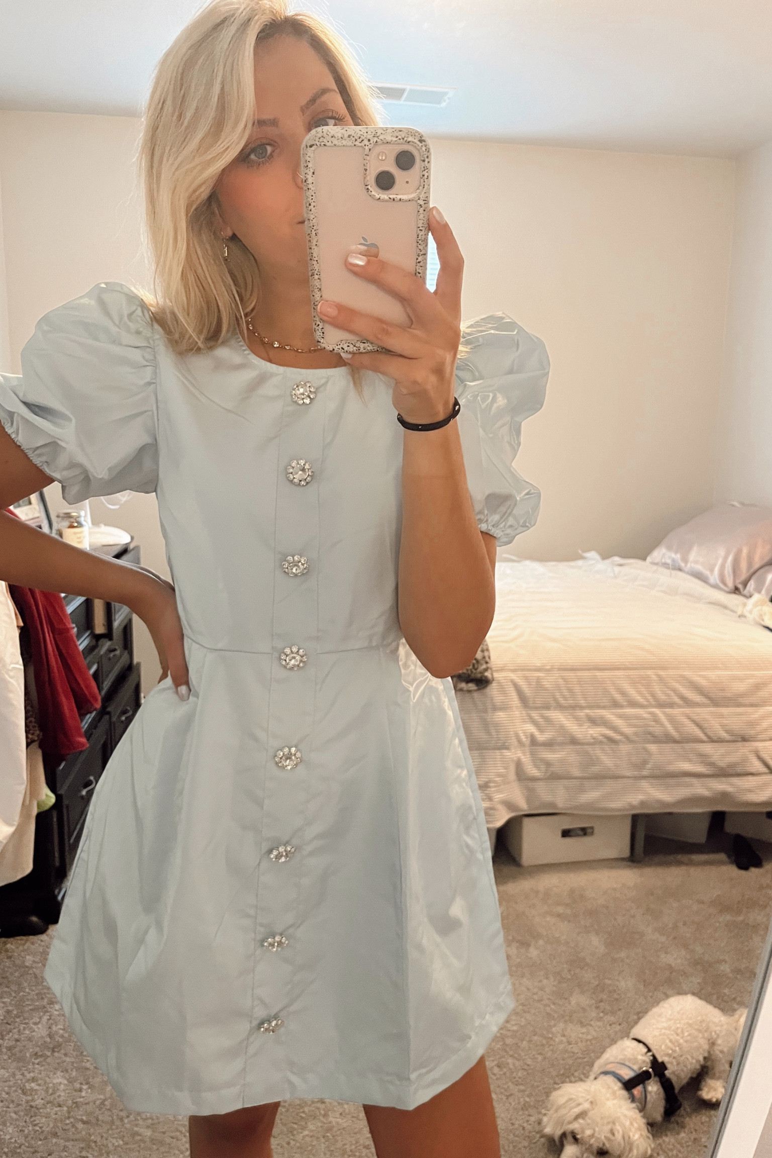 This classy little number comes in a few different colors! Can’t wait to wear it to an event! Link to the one I purchased below!

https://www.bhfo.com/products/danielle-bernstein-womens-party-short-mini-dress?variant=42651360002218



#LTKSale #LTKsalealert #LTKunder50