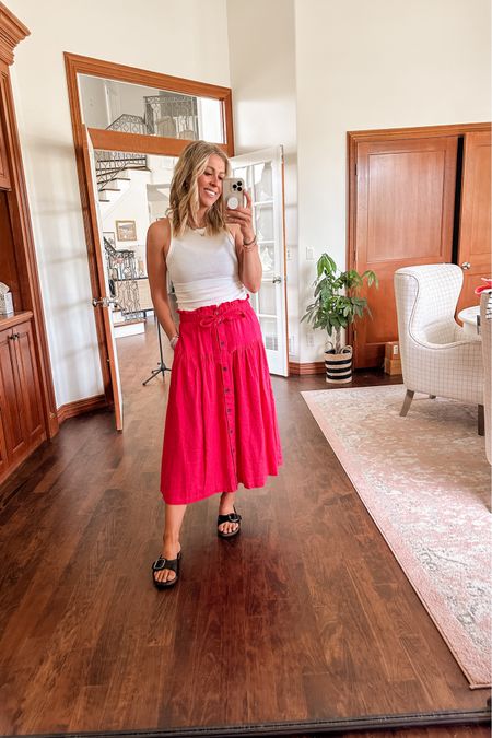 Target summer outfit!!

Wearing small in this skirt, small in the tank top and the sandals fit true to sizes. 

Target style, summer dress

Follow @sarah.joy for more affordable outfits 