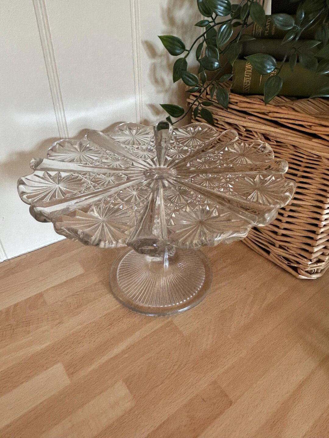 Stunning Vintage Crystal Cake Stand - Etsy | Etsy (US)
