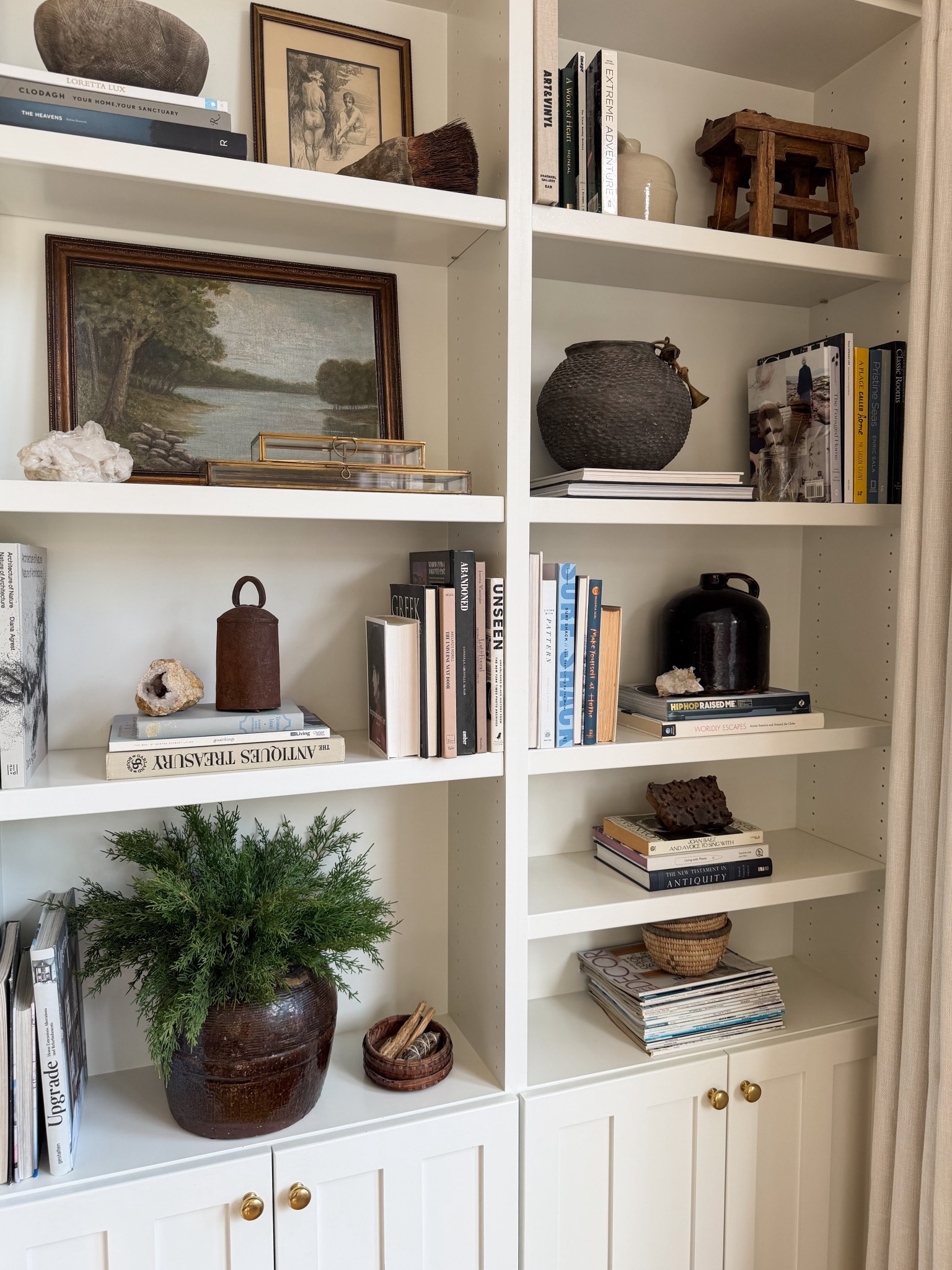 I love decorating the shelves in my shelves in my living room.

Different heights, different textures, mixing old with new - these techniques add interest and can transform a meh shelf into an eye-catching corner to your space. 

#LTKHome #LTKdayinmylife #LTKSeasonal
