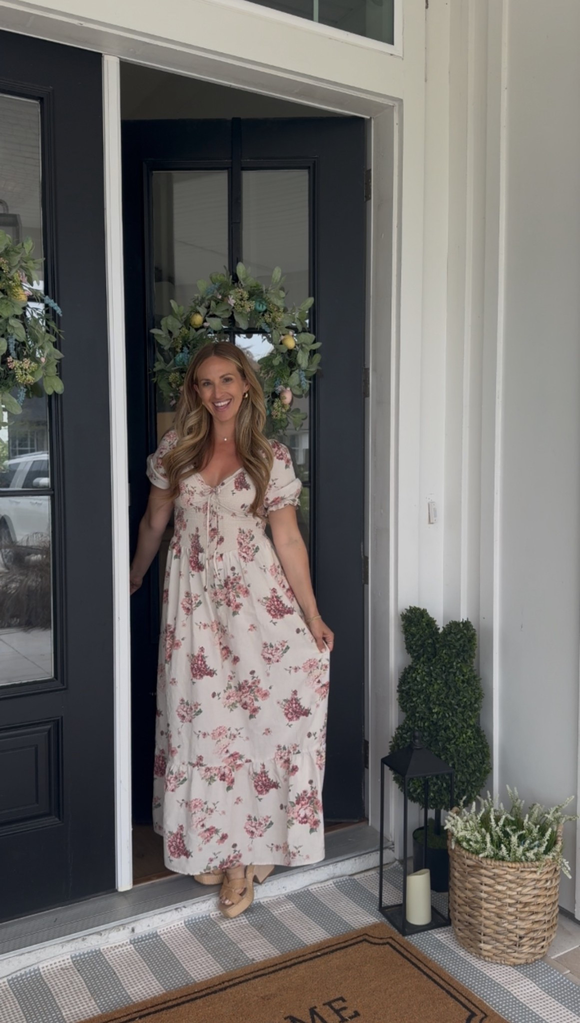 The perfect spring dress! Wearing size xs 