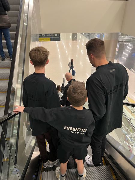 Boys travel style. One of their favorite brands right now and I love that they have pieces for the whole fam.

Cody: size L
Wes: size M
Beckam: kids size 8

Linking more of their pieces we ordered recently. 


#LTKtravel #LTKfamily #LTKmens